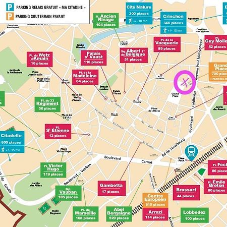 Au Coeur De La Grand Place Arras Eksteriør billede